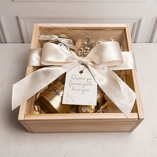 Box de Pino con Espumante y Ferrero