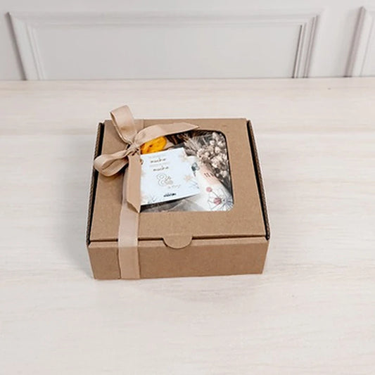 Mini Box de Cariño con Llavero y Flores