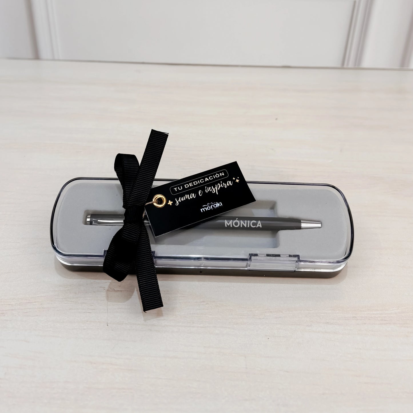 Pluma ejecutiva con estuche
