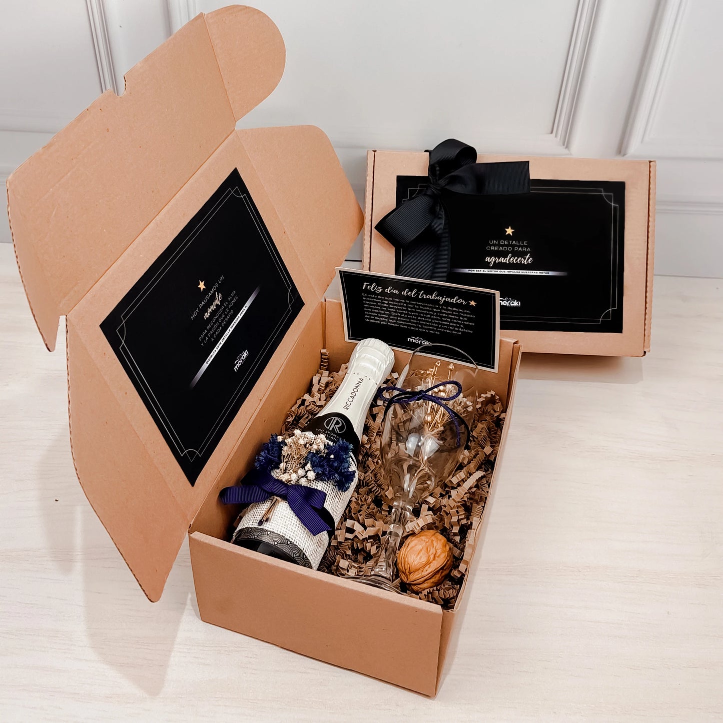 Caja sorpresa con vino espumoso