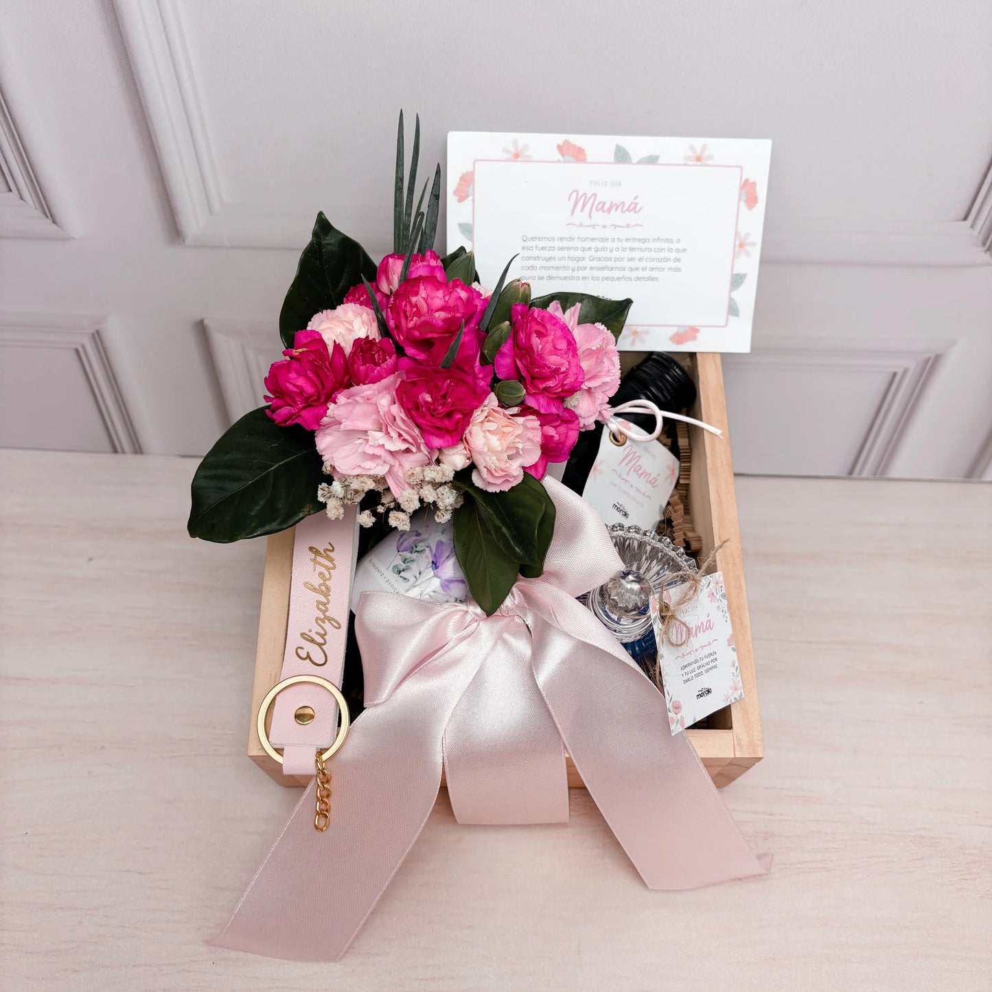 Canasta Con Vino Y Flores