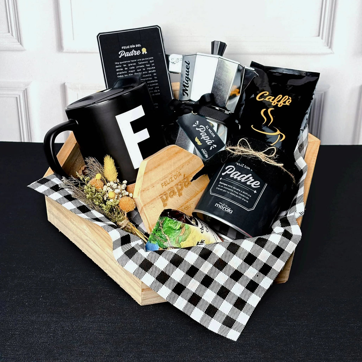Box de Pino con Cafetera y Café