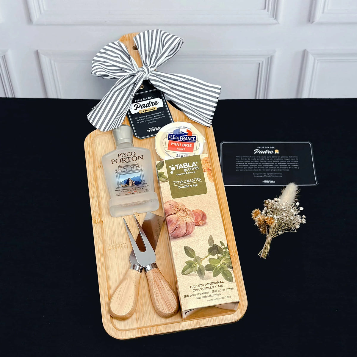 Tabla de Madera con Pisco y Queso