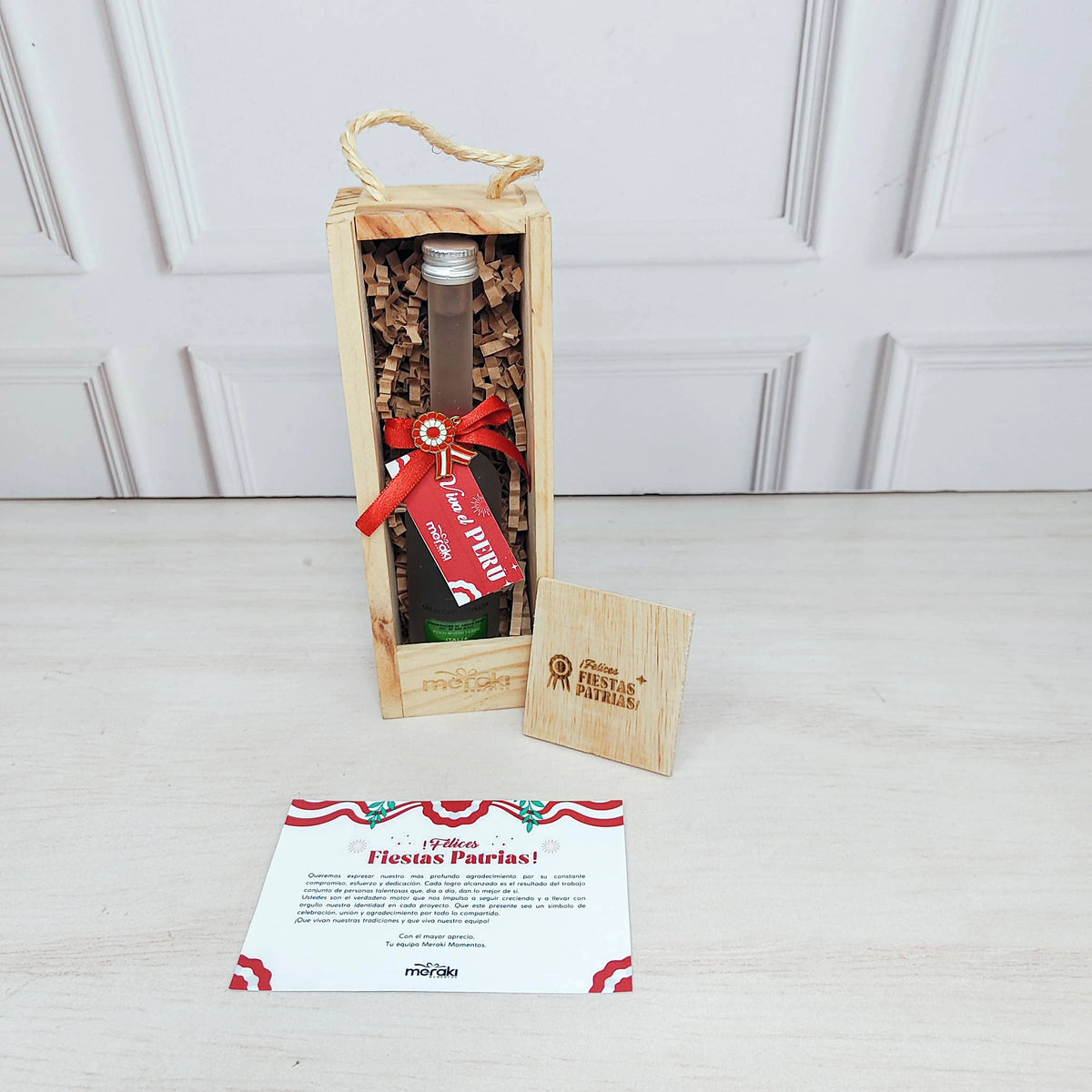 Box de Pino con Pisco y Tarjeta