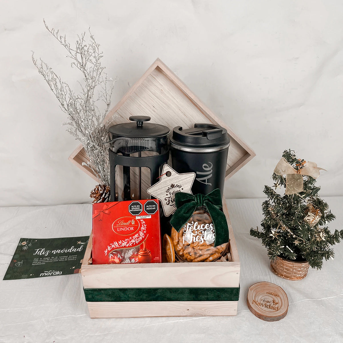 Set Navideño con Cafetera Francesa y Mug