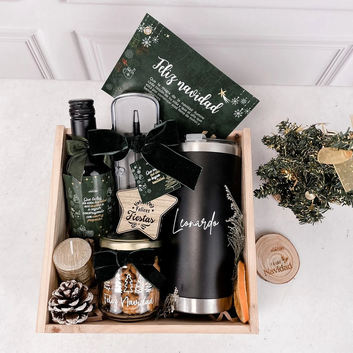 Box Navideño con Mug y Frutos Secos