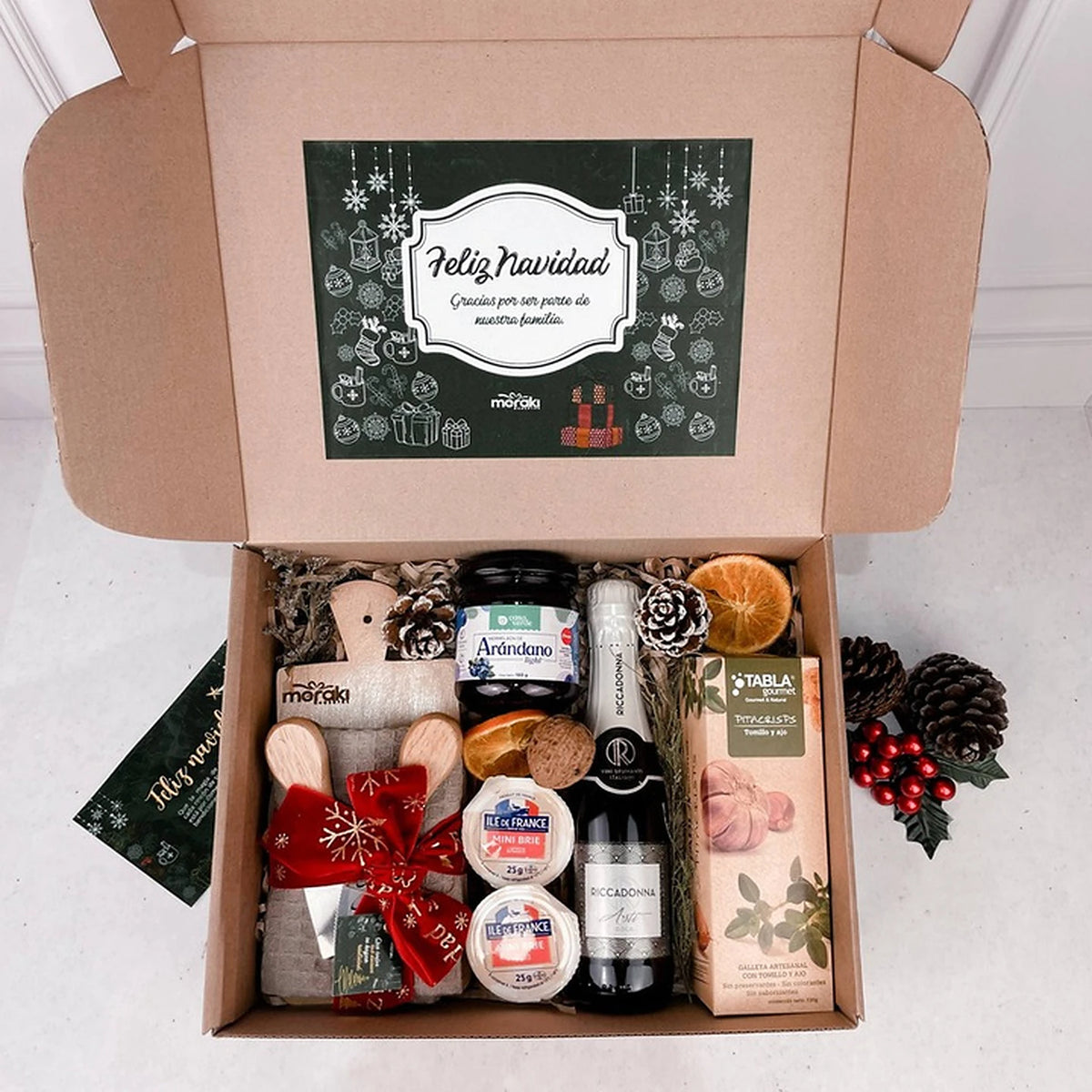 Box con Ricadonna Tabla de Madera y Quesos