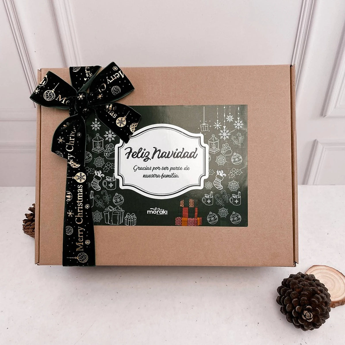 Box Navideño Con Esferas Y Cascanueces