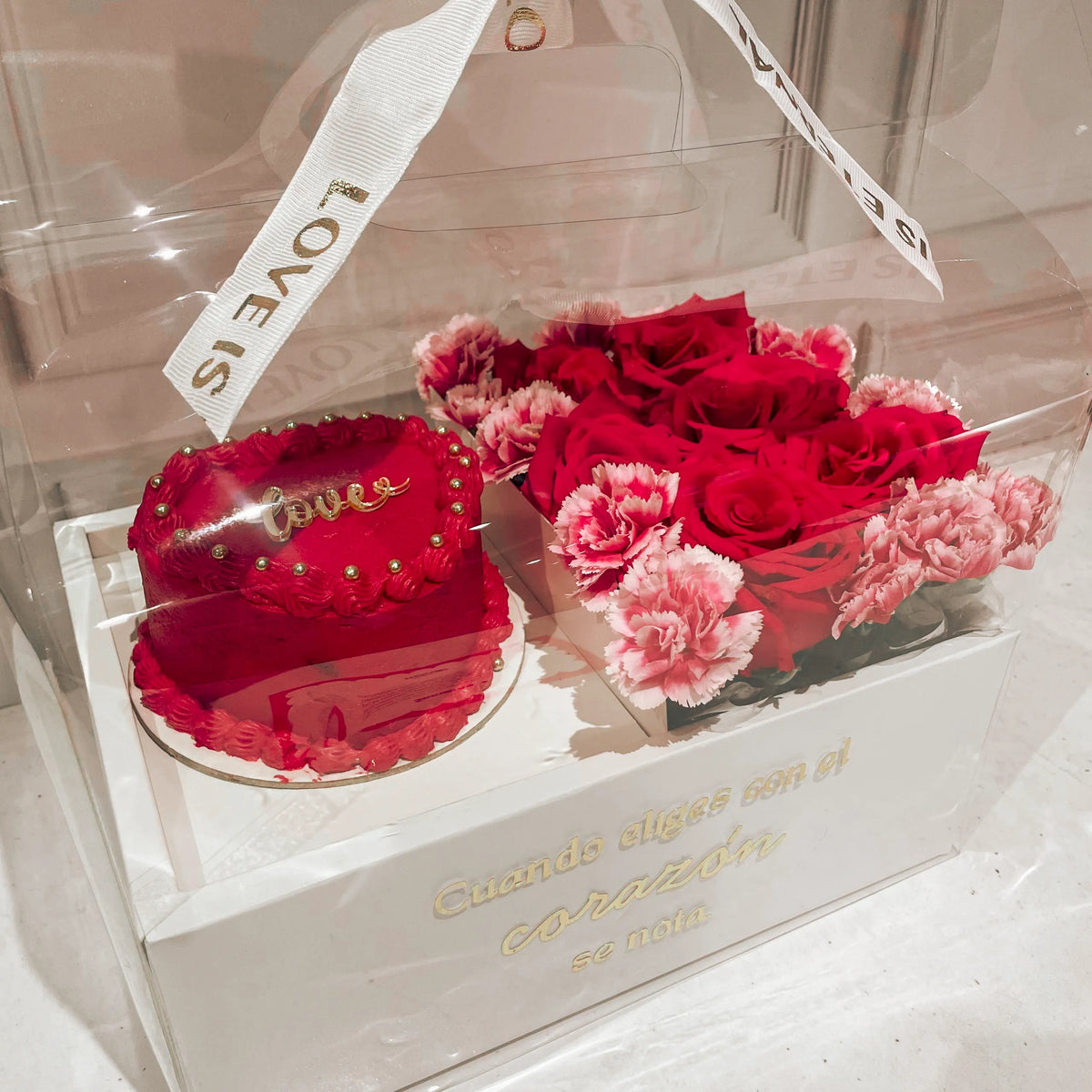 Box Dulce Romance: Flores & Mini Torta