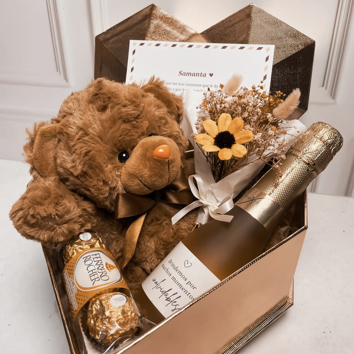 Box Corazón Dorado: Brindis & Ternura