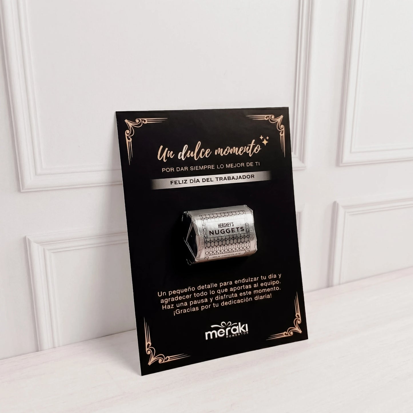 Tarjeta con chocolate para trabajador