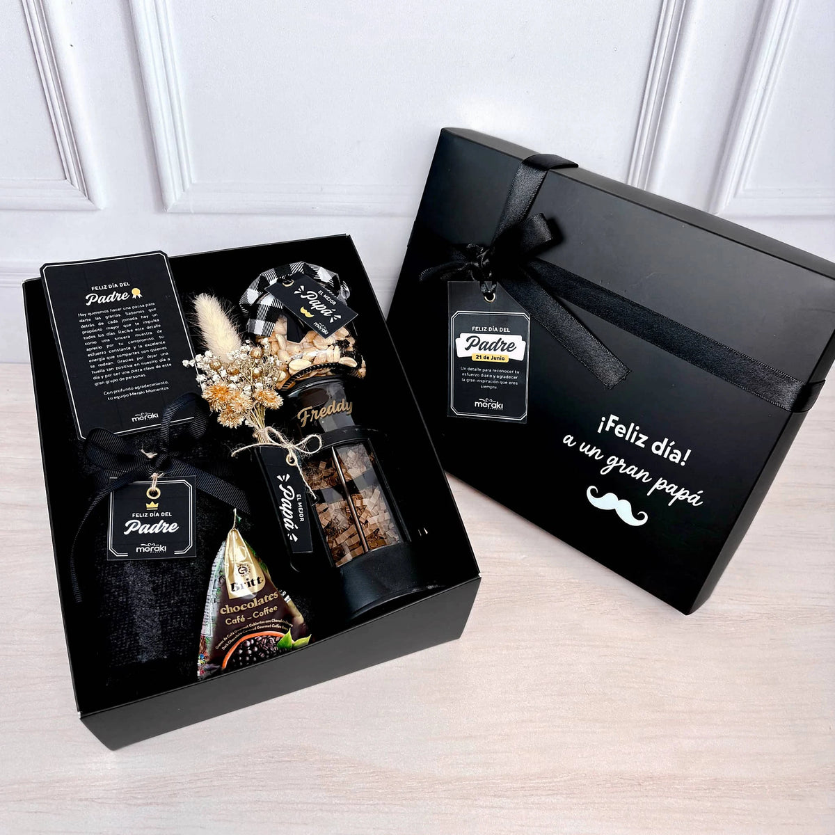 Box con Cafetera y Frutos Secos