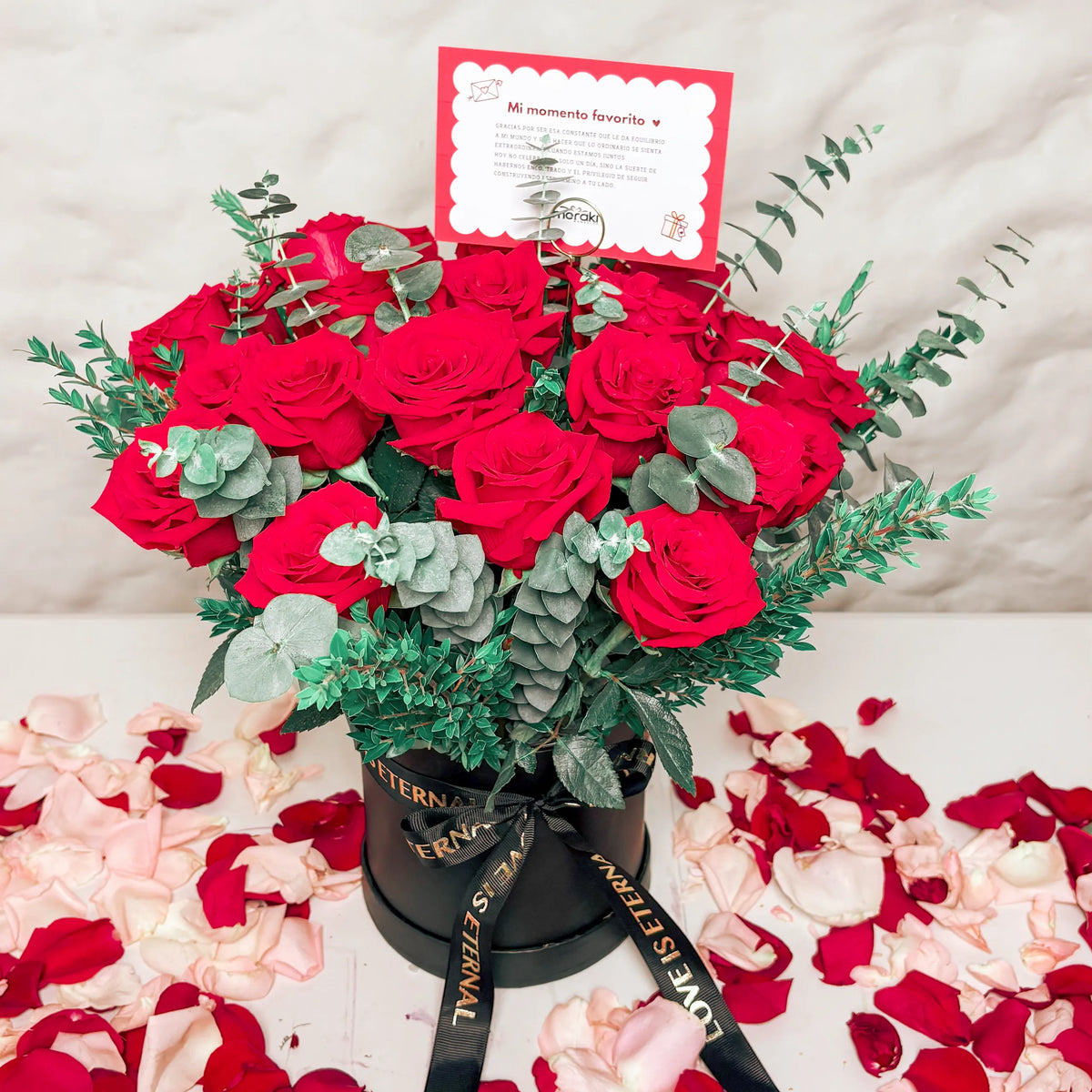 Box Circular Pasión: 18 Rosas