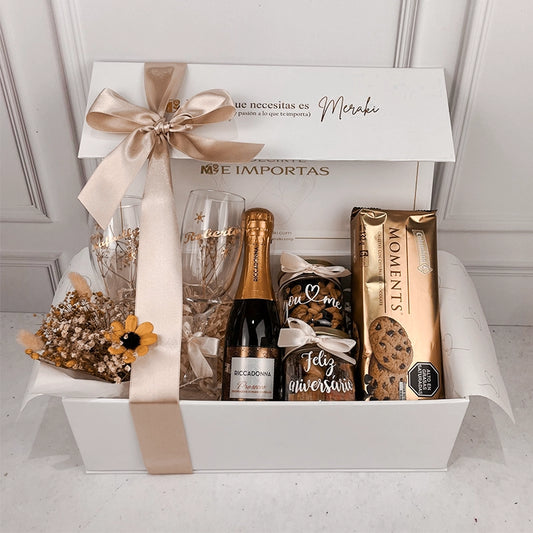 ANNIVERSARY SWEETNESS